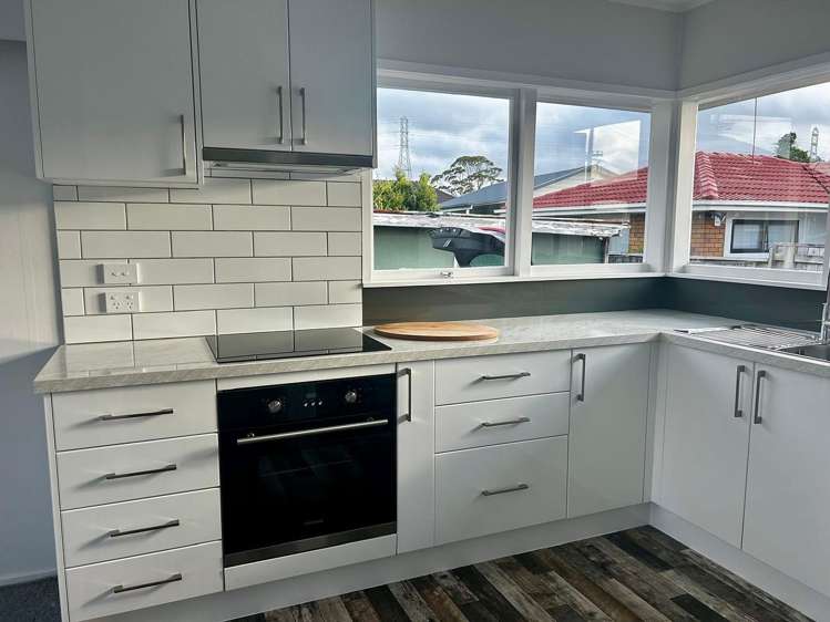 1/32 Dale Crescent Pakuranga_10