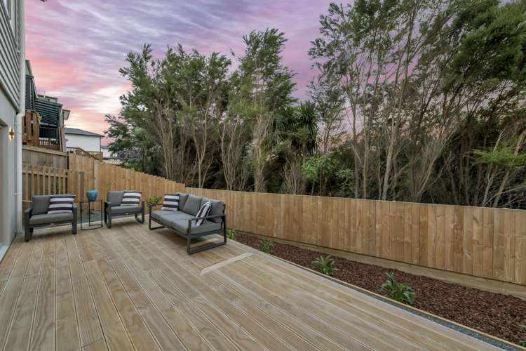 18 Castlebane Drive Flat Bush_19