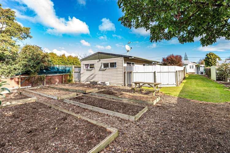 4 and 4A Kells Avenue Aramoho_28