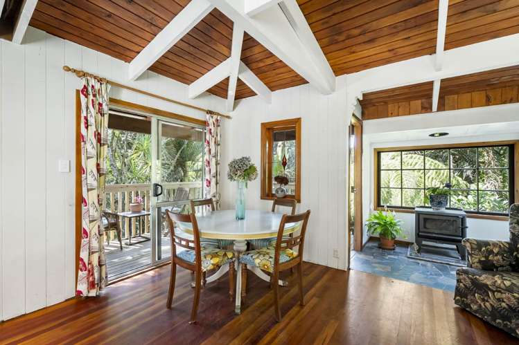 51 Wood Bay Road Titirangi_13