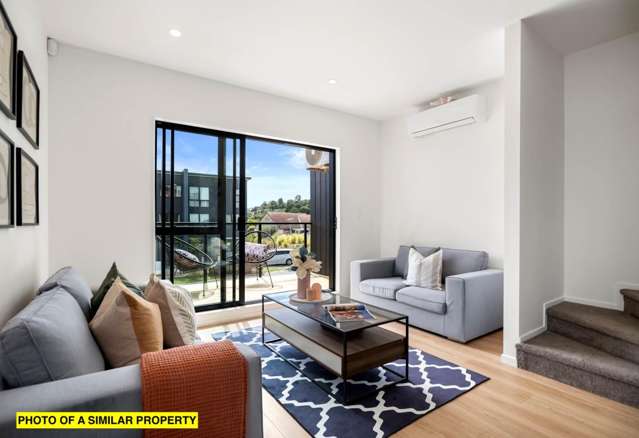 17 Papatahi Lane Flat Bush_2