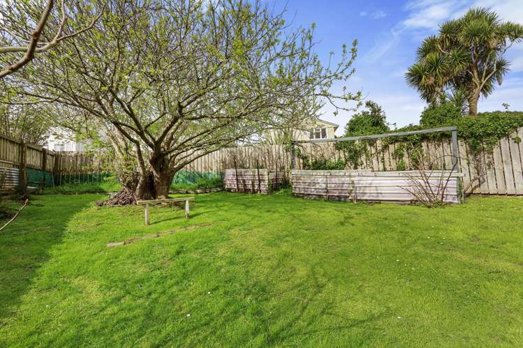 188 Sievers Grove Porirua East_15