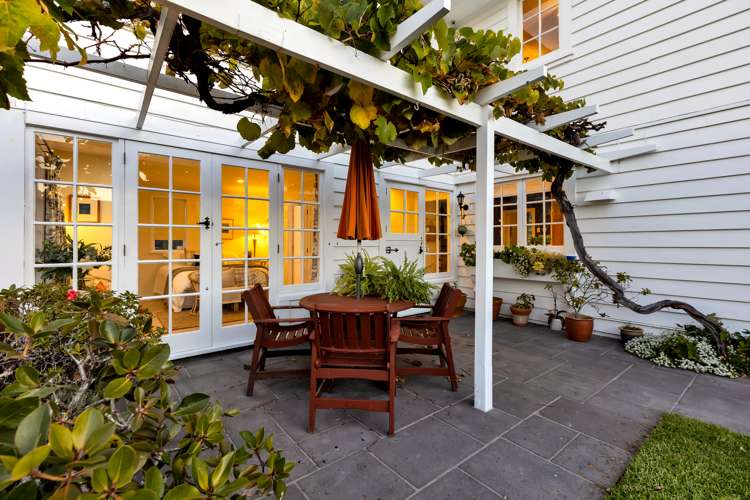 91 Belt Road New Plymouth Central_21