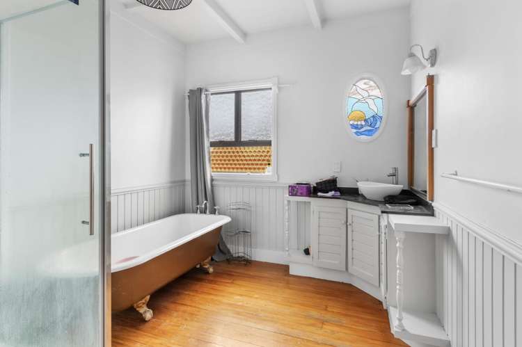 2/16 Abbotsford Street 3295_19