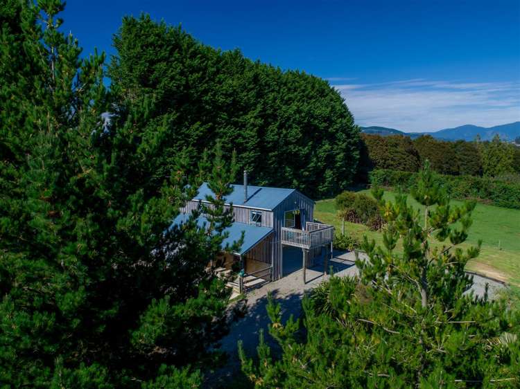 391 Waiwhero Road Ngatimoti_43