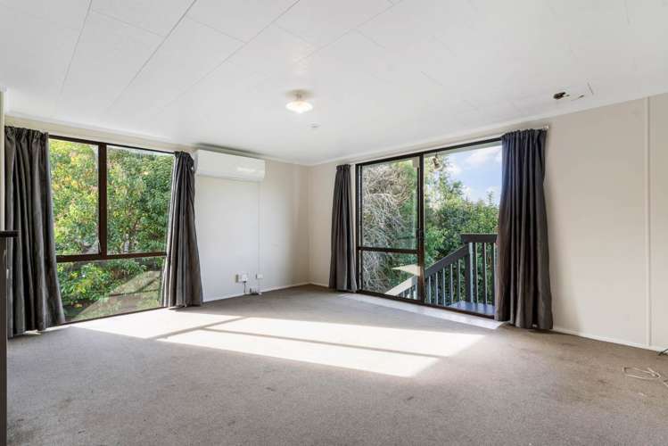 32 Nandana Drive Glen Eden_5