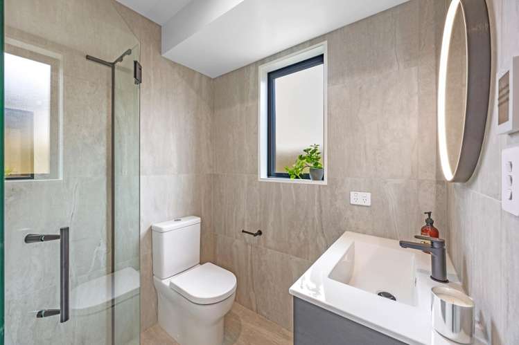 19 Thirlwall Street Woodend_13