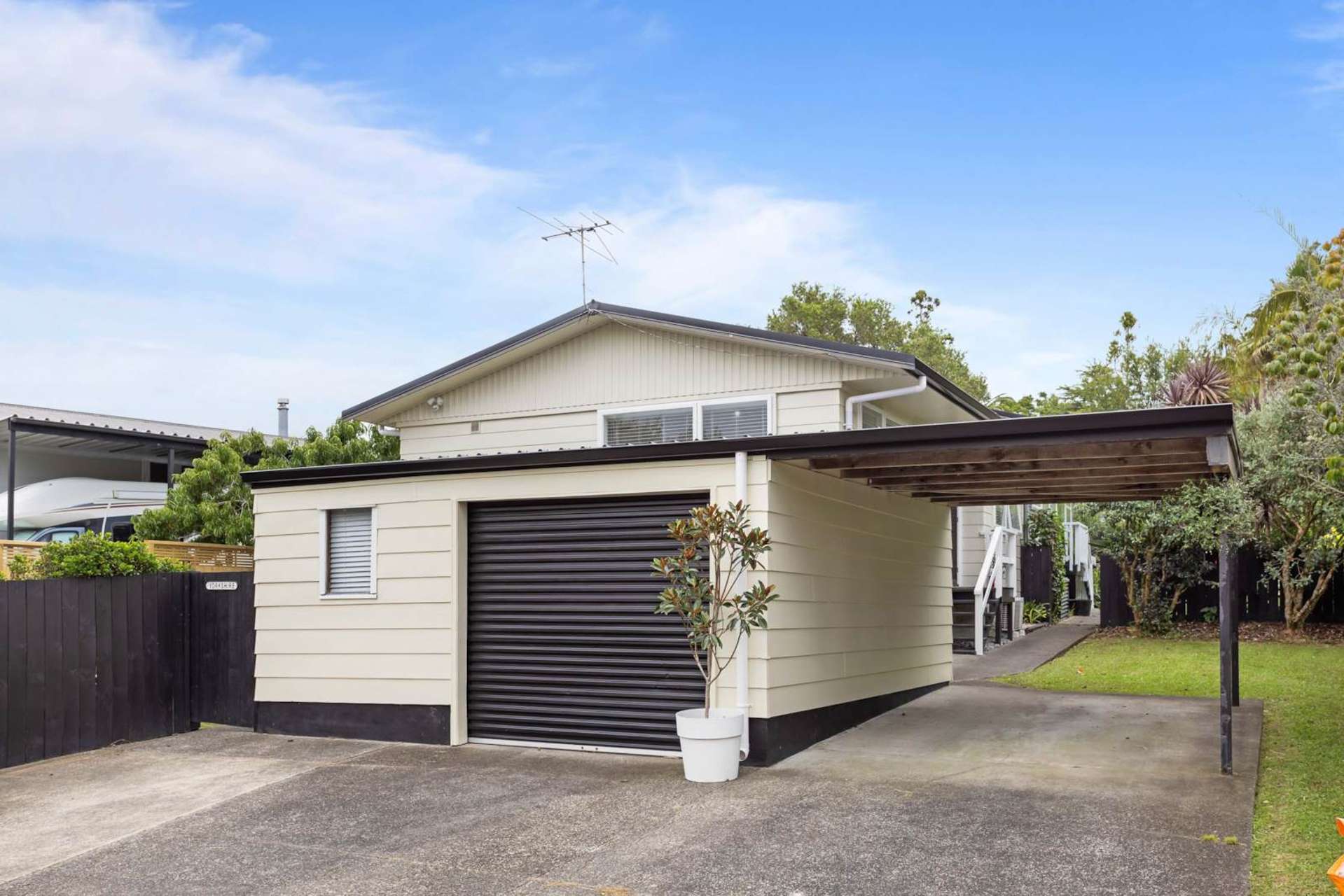 30A Thorburn Avenue Red Beach_0