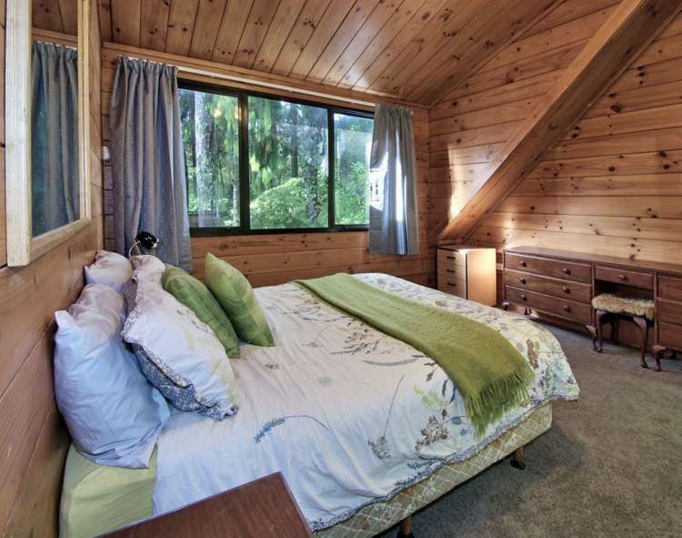 37 Longfellow Parade Glen Eden_15