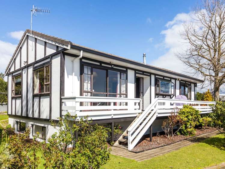 2/40 Puriri Street Hilltop_18