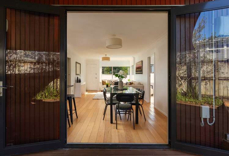 2/17 Thornton Road Milford_0