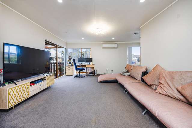 14 Charntay Avenue Clover Park_3