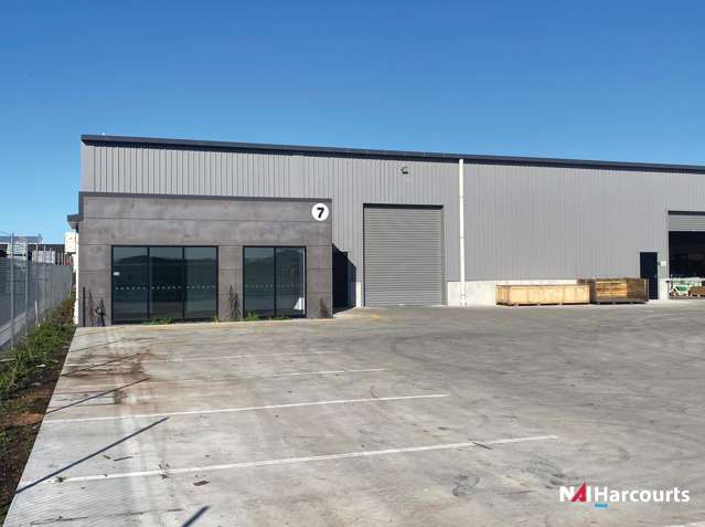 Flexible Terms - 'As New' Industrial with Yard