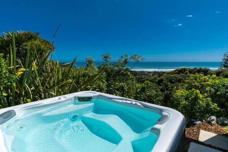 70 Domain Crescent Muriwai_16