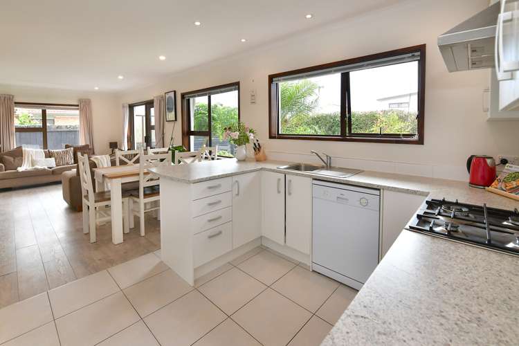 3/226 Centreway Road Orewa_7