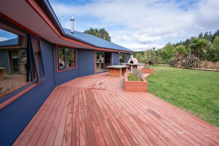 330 Sinclair Road Te Anau_13