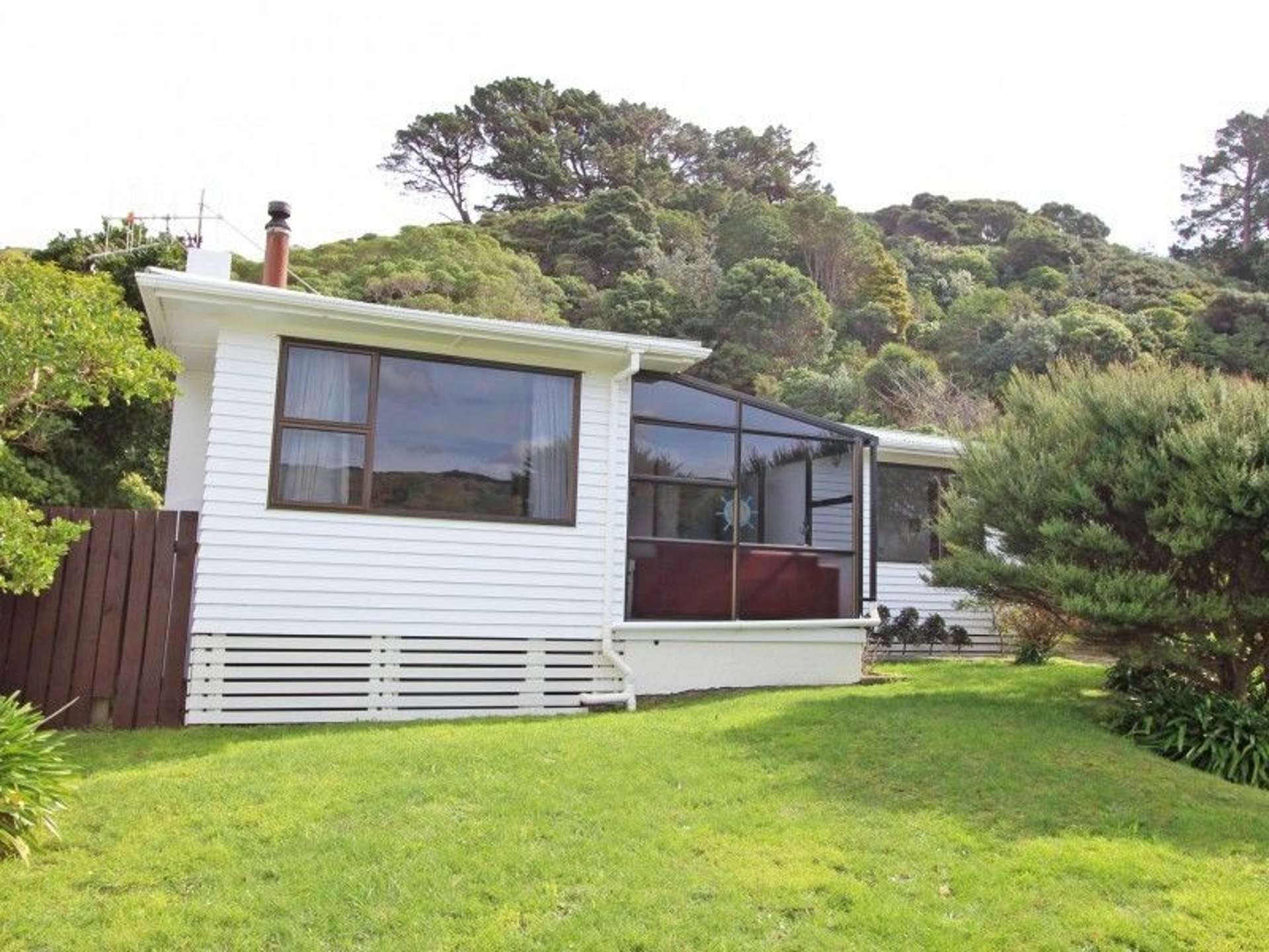 11 Raroa Place Pukerua Bay_0