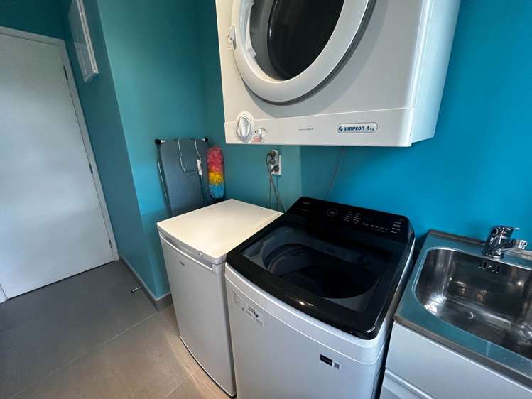 3-20 Reid Road New Lynn_15