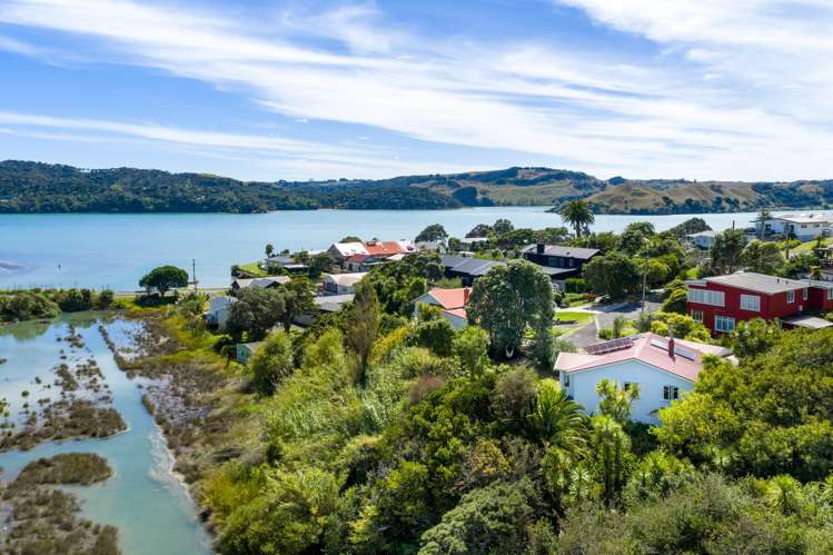 3 Rose Street Raglan_33