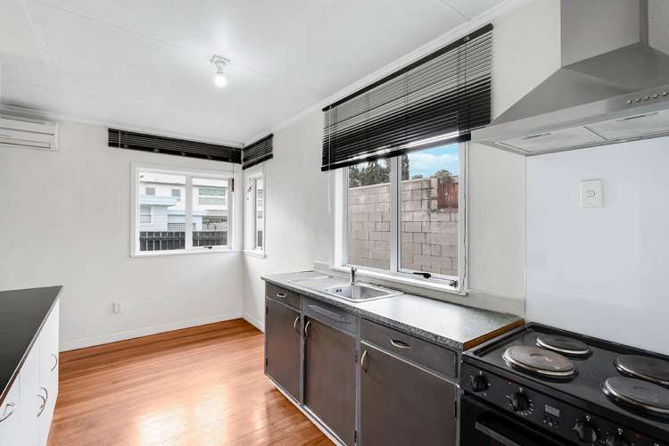 2 Dowding Street 1107_8