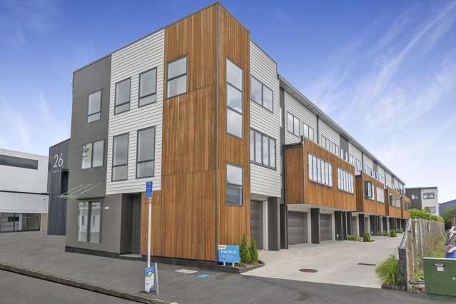 Unique central living