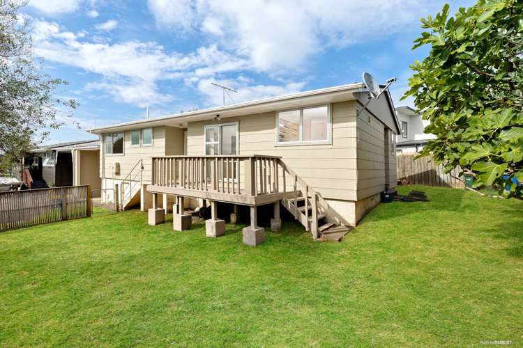 1/84 Greenslade Crescent Northcote_0