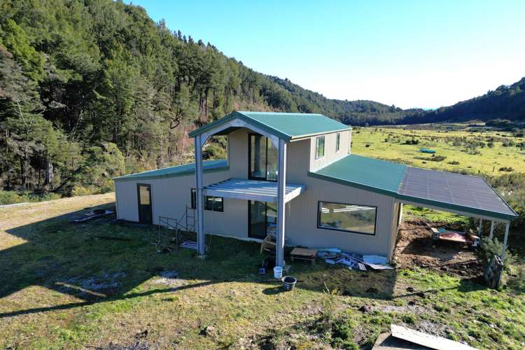 1480 Snowy River Road Ikamatua_6