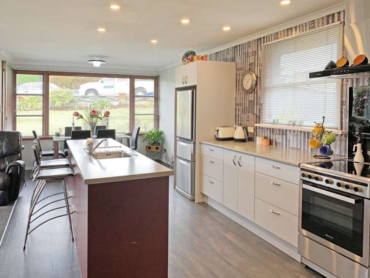 8 Christie Street Balclutha_1