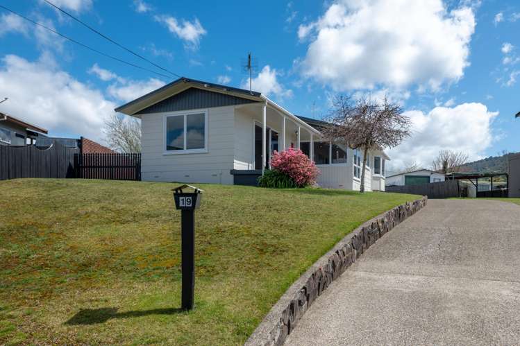 19 Alison Street Mangakakahi_3