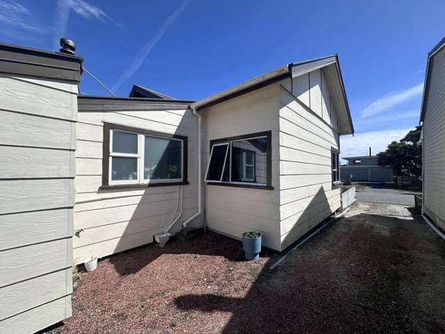 78 Bealey Street Hokitika_2