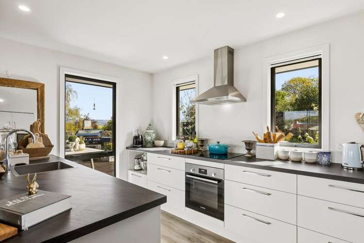 4 Chatham Street Waihola_9