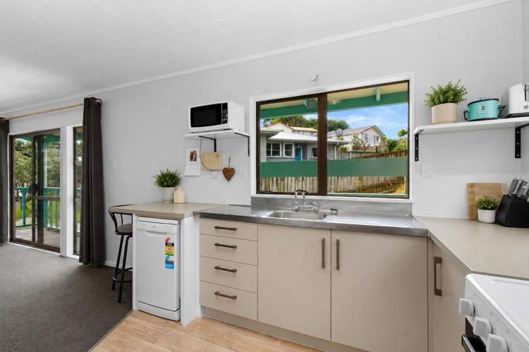 14 Owhiti Street Titahi Bay_9