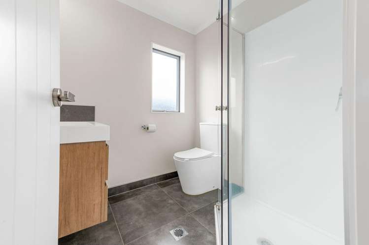 2/7 Rutherford Street Chedworth_11