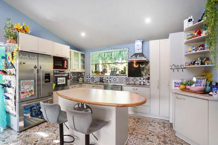 221 Woodlands Park Road Titirangi_11