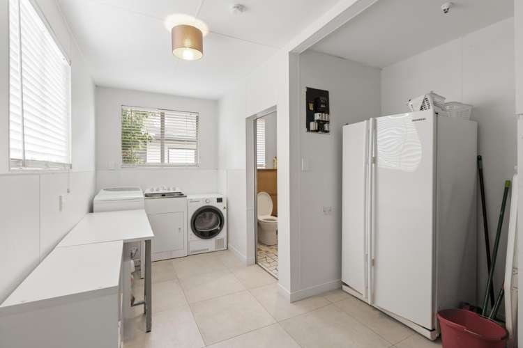 104 Beverley Terrace Whangamatā_13