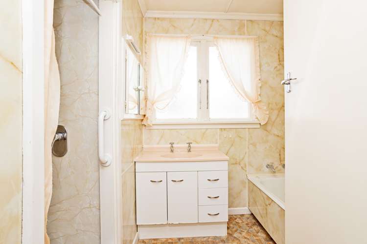 765 Queens Drive Waikiwi_7