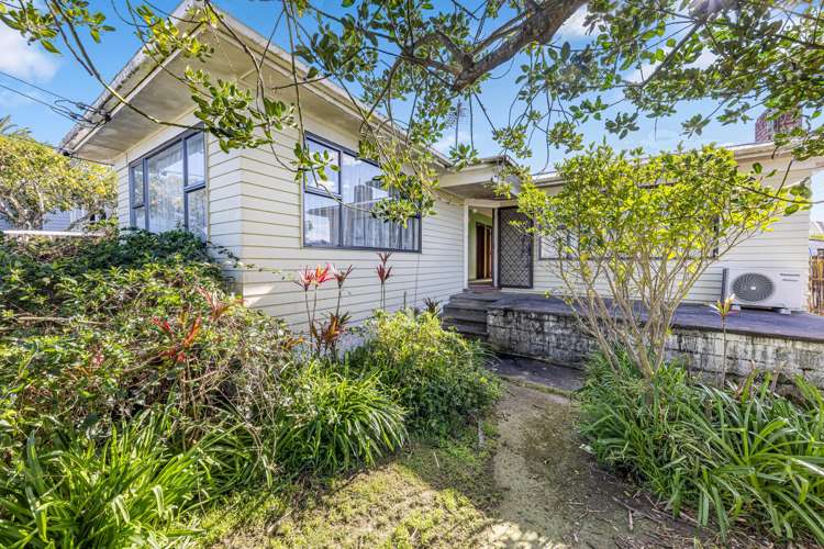 15 Tindall Crescent Otara_2