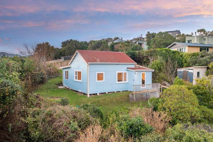 1 Luss Road Company Bay_24