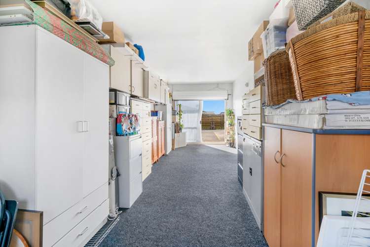 2/56 Archibald Road Kelston_19