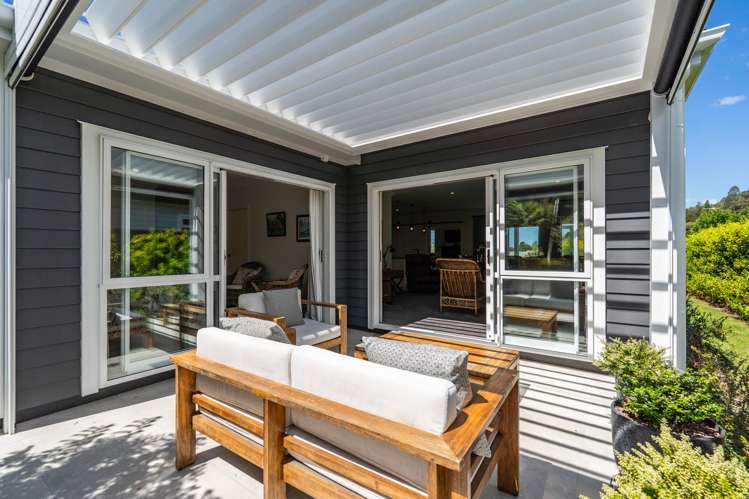 55 Kent Terrace Taradale_9