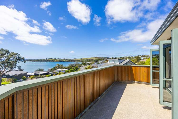 24 Mariners Grove Algies Bay_11