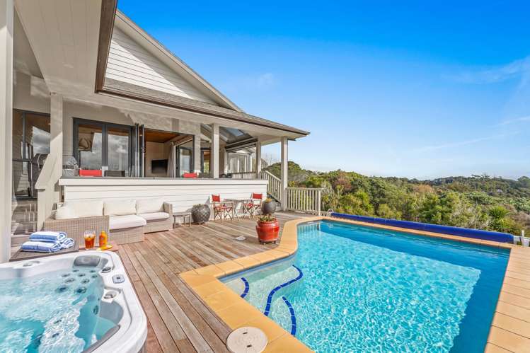 9 Kotare Place Sandspit_11