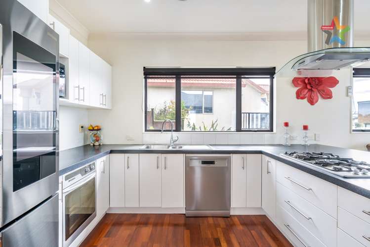 84 Cypress Drive Maungaraki_10