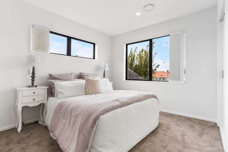 14A Tory Street Mt Roskill_15