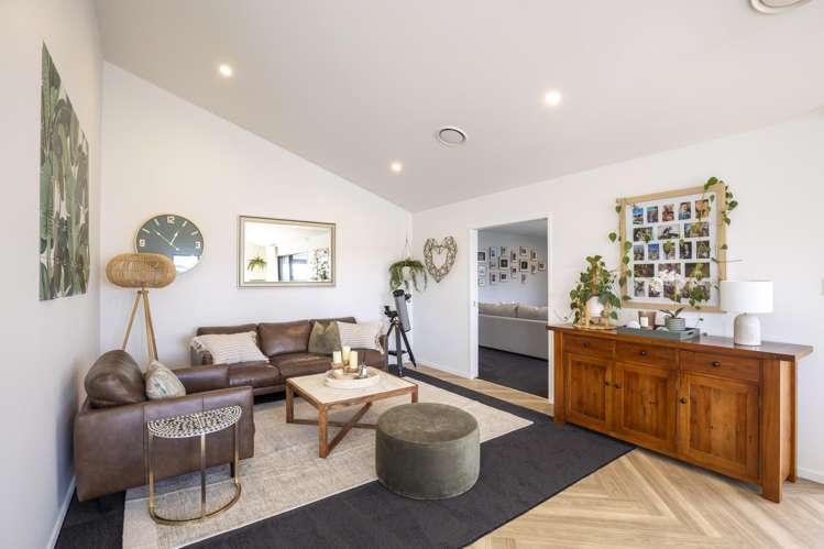 39 Aratapu Street Waitara_12