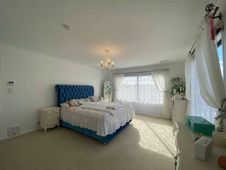 24a Bodi Place Te Atatu South_9