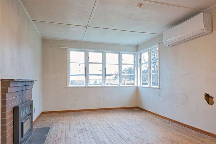 5 Beatty Crescent_5