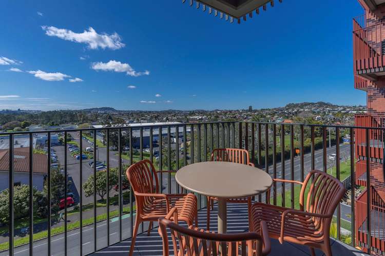 408/2A Te Ara Taurapa Point Chevalier_9