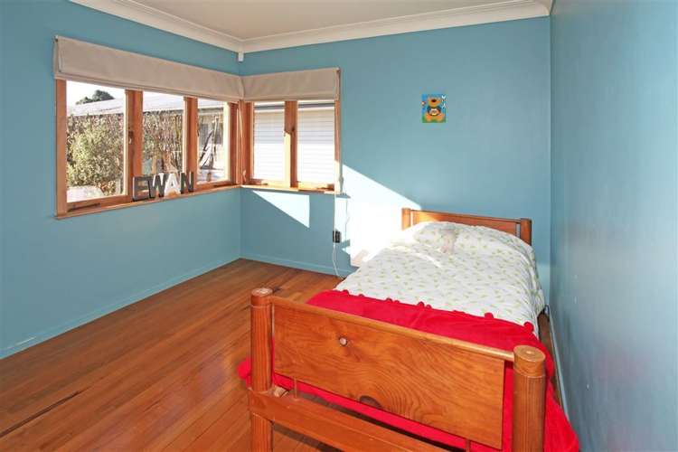 15 Clark Road Pahurehure_11