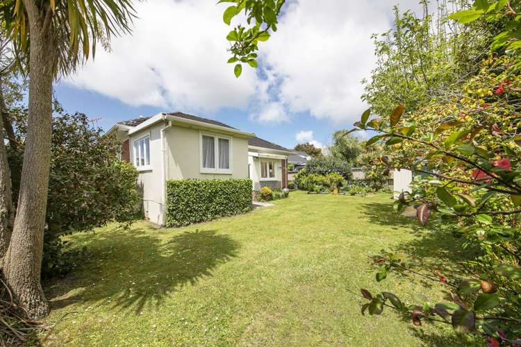 81 Atkinson Road Titirangi_12